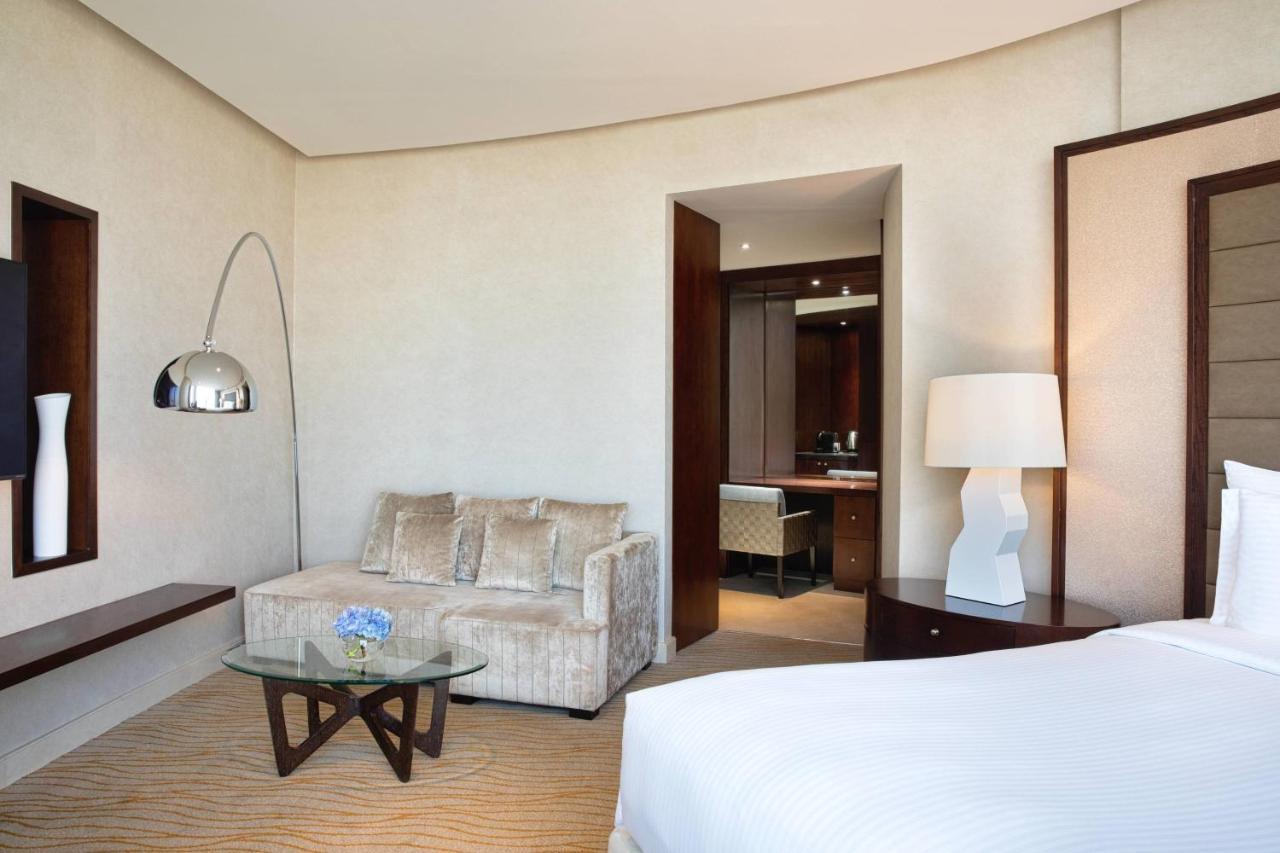 Jw Marriott Hotel Riaad Buitenkant foto