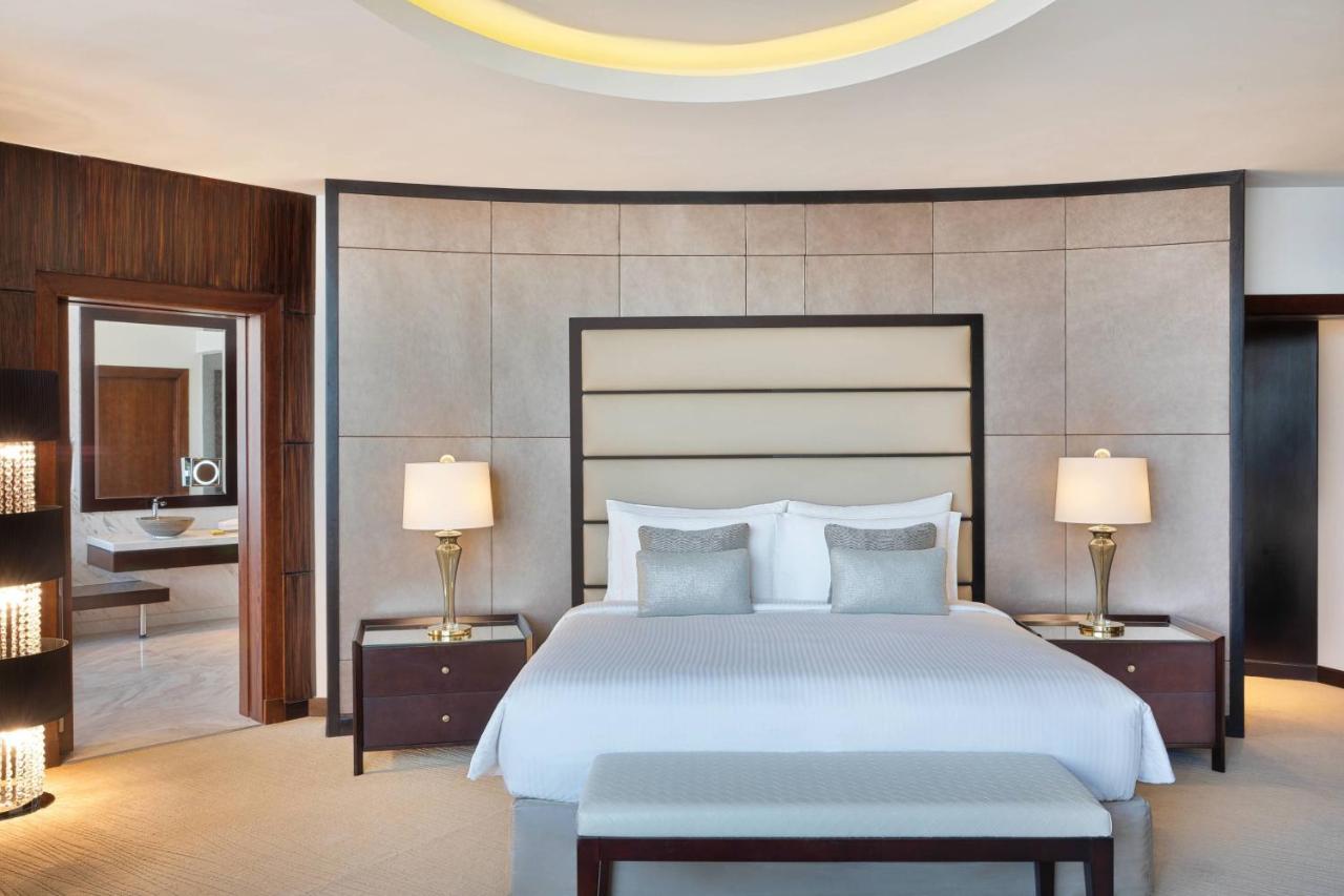 Jw Marriott Hotel Riaad Buitenkant foto